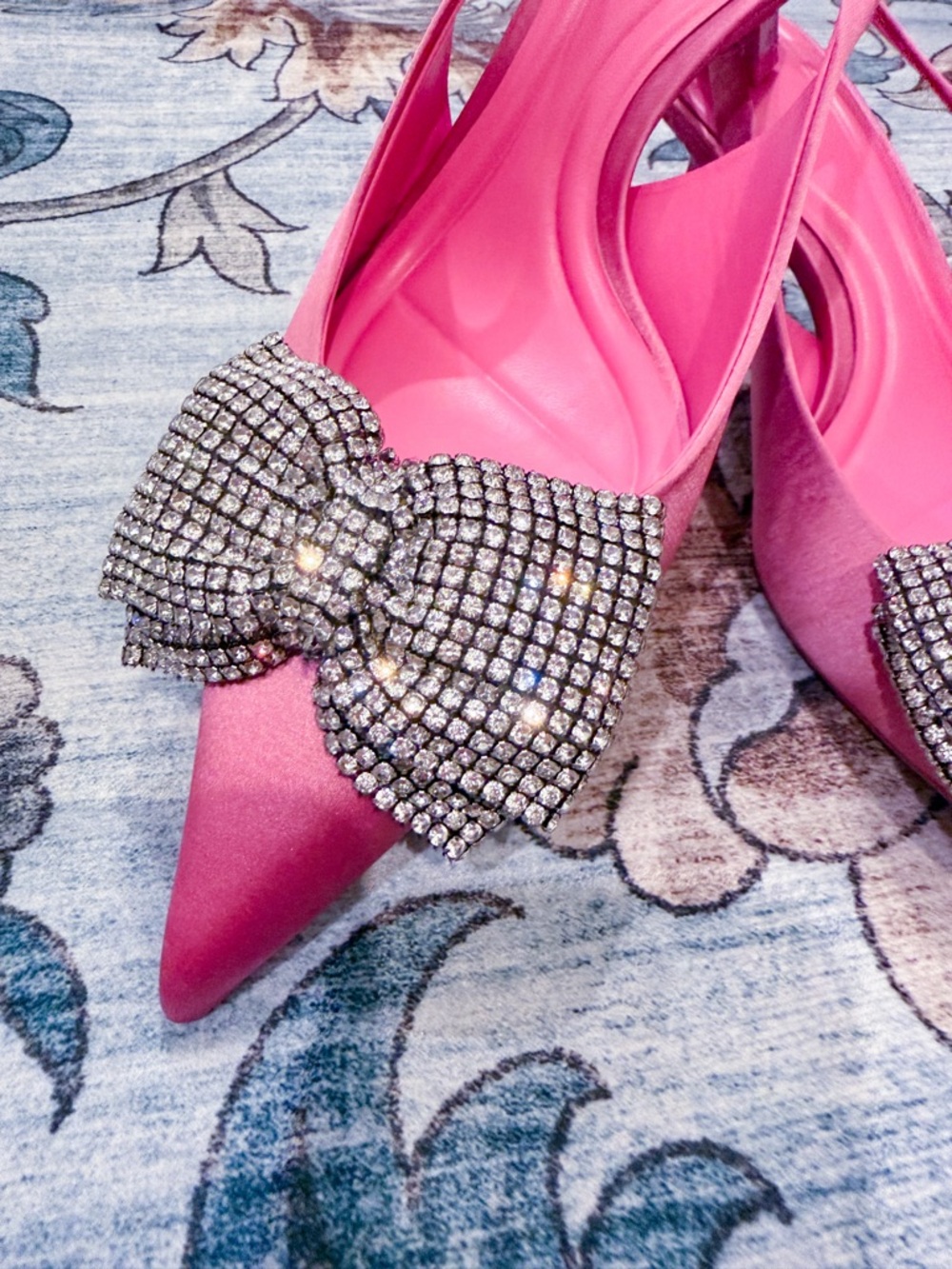 New! Rare Gorgeous Pristine Zara Jeweled bow Zara Pink Satin Slingback heel - Picture 5 of 12